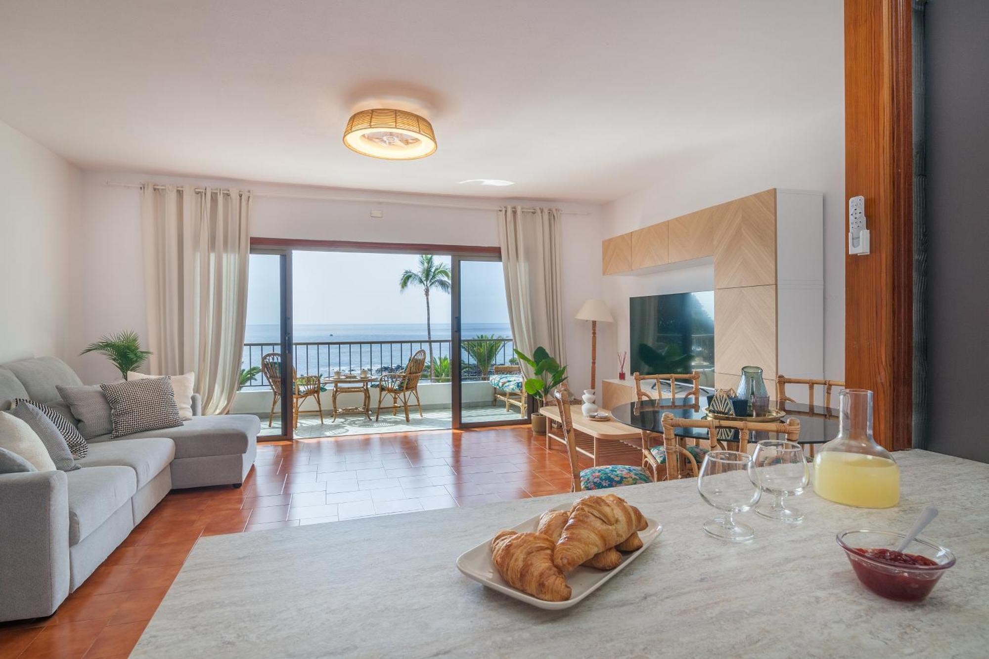 Casa De Franco - Ocean View, Terrace, Balcony, 50M From Playa La Arena, Fibre Net Apartman Puerto de Santiago  Kültér fotó